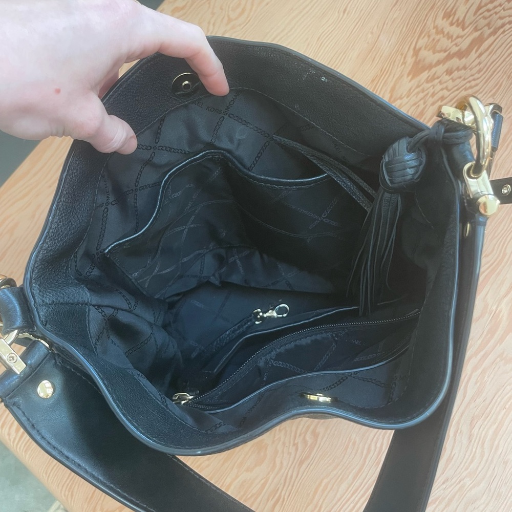 Michael Kors Barrel Bag Black Leather purse bucket tote tassel buckle hardware - Picture 11 of 13